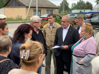 Сергей Неверов - Сергей Неверов выслушал жителей Угранского района - rabochy-put.ru - Смоленская обл.