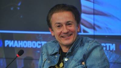 Олег Меньшиков - Валерий Фокин - Марина Неелова - Валерий Фокин рассказал о невыплаченном Олегом Меньшиковым гонораре - 5-tv.ru - Москва