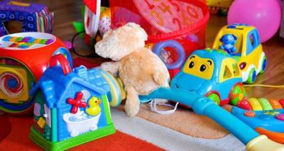 В Украине торговали детскими игрушками, сверх всякой меры загрязненными свинцом (фото) - lenta.ua - Китай - Украина - Одесская обл.