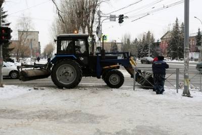 Мэрия Новосибирска закупит 20 машин для уборки снега - novos.mk.ru - Новосибирск - Анатолий Локоть