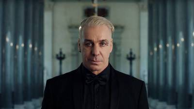 Тилль Линдеманн - Полиция пришла к солисту Rammstein Тиллю Линдеманну - vm.ru - Россия - Германия - Тверская обл.
