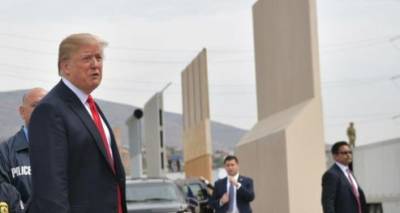 Дональд Трамп - На границе США и Мексики стала рушится стена Трампа за $15 млрд. ФОТО - enovosty.com - США - Мексика