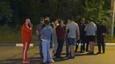 Воронежцы сообщили о массовой драке с участием полицейских: появилось видео - vestivrn.ru - Воронеж