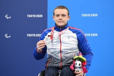 Роман Жданов - Российский пловец выиграл золото на Паралимпиаде в Токио - lenta.ru - Россия - Токио