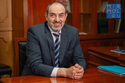 Яхъя Бучаев: «Инициатива создания «Пушкинской карты» замечательная» - mirmol.ru