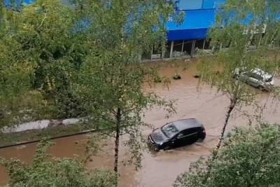 Небольшой дождь залил несколько улиц в Смоленске - mk-smolensk.ru - Смоленск
