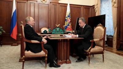 Владимир Путин - Виталий Мутко - Путин заявил, что сейчас можно обеспечить жильём всех россиян - yur-gazeta.ru - Россия