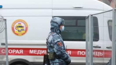 В Полежаевском парке молодую женщину ударили ножом в живот - dp.ru