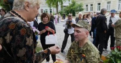 Владимир Зеленский - Дмитрий Разумков - Денис Шмыгаль - В Киеве почтили павших защитников Украины (ФОТО) - dsnews.ua - Украина - Киев