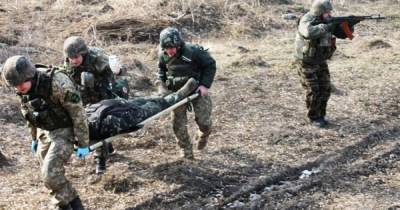 Оккупанты ранили украинского воина на Донбассе: его состояние тяжелое - dsnews.ua - Россия - Украина