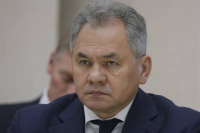 Сергей Шойгу - Владимир Путин - Павел Зарубин - Шойгу объяснил выплату 15 тыс рублей военнослужащим - mk.ru - Москва - Россия