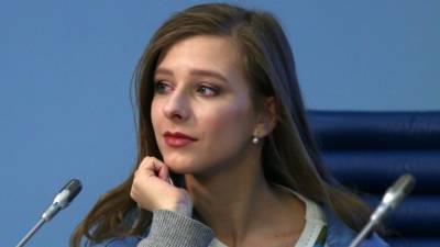 Лера Кудрявцева - Элизабет Арзамасова - Арзамасова поддержала Сарика Андреасяна в конфликте с Кудрявцевой - 5-tv.ru - Сочи