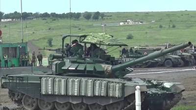 «Работы уровня автомастерской»: на Западе обратили внимание на верхнюю защиту российских танков - topwar.ru - Россия - Армения - Азербайджан