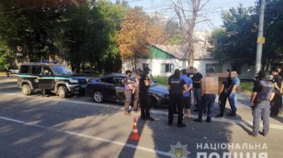 В Запорожье неизвестные на улице устроили стрельбу, есть пострадавшие - ru.slovoidilo.ua - Украина - Запорожская обл. - Запорожье
