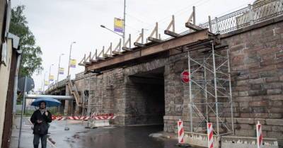 Рижская дума собирается просить заем в размере 120 млн евро на ремонт мостов и набережной Мукусалас - rus.delfi.lv - Рига - Латвия