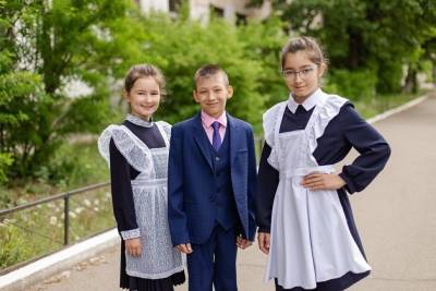 Коллекцию школьной формы для учеников 1-11 классов обновили в «Для самых главных» в Чите - chita.ru - Чита