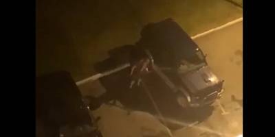 В Новосибирске задержали мужчину, разбившего трубой две машины в Академгородке - runews24.ru - Новосибирск - Новосибирская обл.