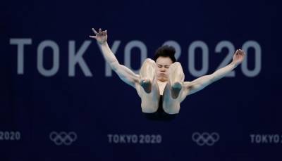 Китаец Се Сыи стал олимпийским чемпионом по прыжкам в воду с трамплина - sportarena.com - Китай - Англия