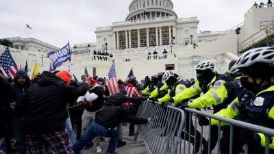 Дональд Трамп - В США покончили с собой четыре офицера, защищавшие Капитолий - eadaily.com - США