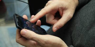 Евгения Лазарева - Мошенники начали шантажировать "троллящих" их россиян - ruposters.ru