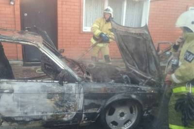 Во дворе частного дома на Кубани сгорел BMW - kuban.mk.ru - Курганинск
