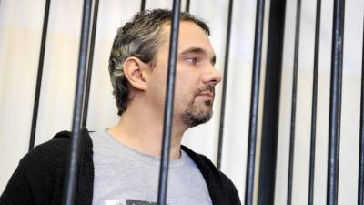 Сергей Жорин - Дмитрий Лошагин - Теща убившего жену и освобожденного по УДО Лошагина: «Я боюсь за свою семью» - 5-tv.ru - Екатеринбург