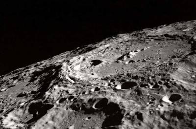 NASA: В тенях от неровностей на Луне может скрываться лёд - actualnews.org