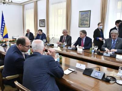 Хорваты вслед за сербами не одобрили нового надсмотрщика за... - politnavigator.net - Россия - Хорватия - Сербия - Сараево