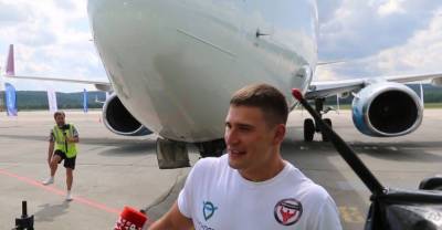 Красноярский силач отбуксировал пассажирский "боинг" на 17 метров и установил рекорд - reendex.ru - Россия