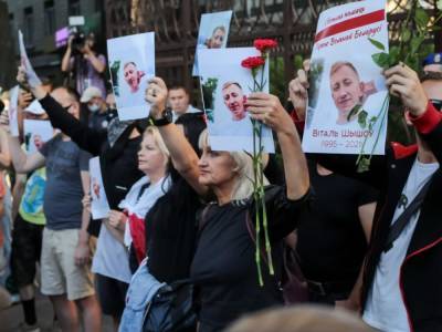 Виталий Шишов - "Не забудем, не простим!" Под посольством Беларуси в Киеве прошла акция памяти погибшего активиста Шишова - gordonua.com - Украина - Киев - Белоруссия