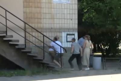 ФСБ показало момент задержания эстонского консула в Петербурге - abnews.ru - Россия - Санкт-Петербург - Эстония