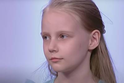 Александр Снегуров - Алиса Теплякова - Заслуженный учитель усомнился в успехах сдавшей ЕГЭ в восемь лет россиянки - lenta.ru - Россия