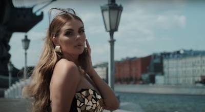 Анна Седокова - Бесстыжая Анна Седокова в крошечном купальнике похвасталась "прелестями" у бассейна: "Начало фильма для взрослых" - ukrainianwall.com - Украина