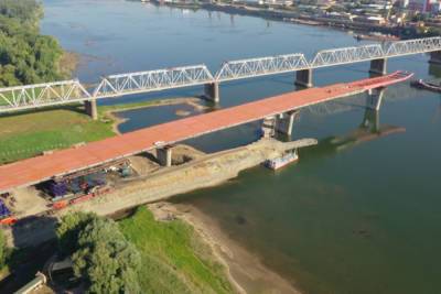 285 метров пролета четвёртого моста смонтировали в Новосибирске - novos.mk.ru - Новосибирск