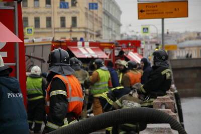 Следователи выяснят причину гибели мужчины, найденного в загоревшейся квартире - neva.today - Санкт-Петербург - район Невский
