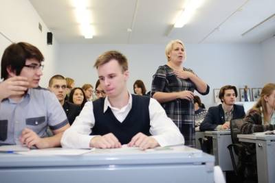 Татьяна Голикова - Михаил Мишустин - Голикова: учебный год во всех регионах начнется в очном формате - mk.ru - Россия
