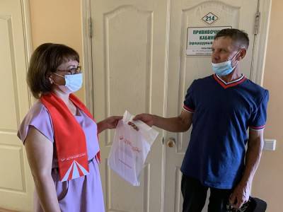 В Курганской области за прививку от коронавируса стали выдавать подарки - znak.com - Курганская обл.