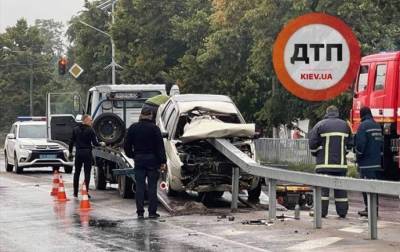 В Житомирской области отбойник насквозь проткнул авто: есть жертвы (ФОТО) - agrimpasa.com - Украина - Киев - Житомирская обл.