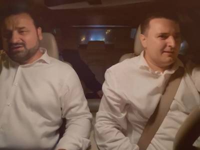 Самир Джафаров и Рамиль Гасымов исполнили Sevgili canan за рулем автомобиля (ВИДЕО) - trend.az - Азербайджан