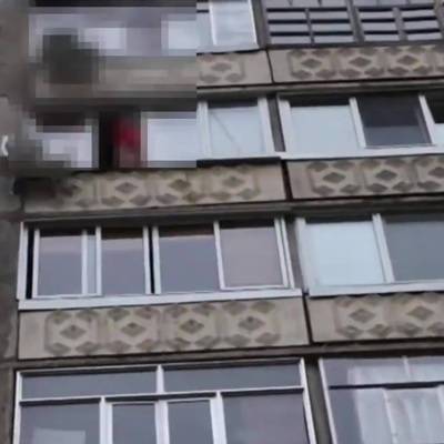 Мать двух маленьких детей, выпавших из окна в Уфе, оштрафуют - radiomayak.ru - Башкирия - Уфа