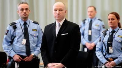 Суд примет решение об УДО Андерса Брейвика - obzor.lt - Норвегия - Осло