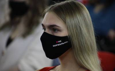 Ленинградским учителям разрешат проводить уроки без масок - ivbg.ru - Россия - Украина - Ленинградская обл.