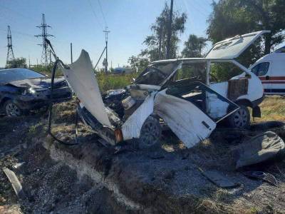 На трассе в Луганской области столкнулись автомобили: много пострадавших - vchaspik.ua - Украина - Луганская обл.