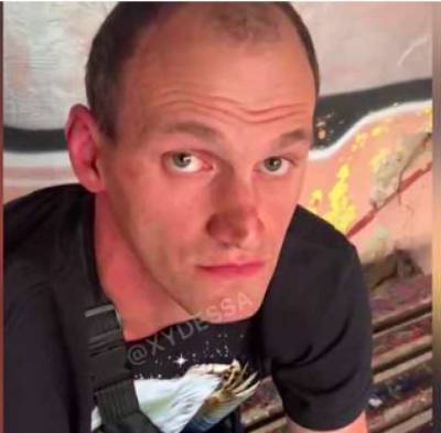 Степан Бандер - В Одессе бабушку побили ногами с криком "Ложись, Бандера" - lenta.ua - Украина - Одесса