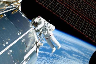Шейн Кимбро - Космический корабль Dragon состыковался с МКС - aif.ru - США - шт.Флорида
