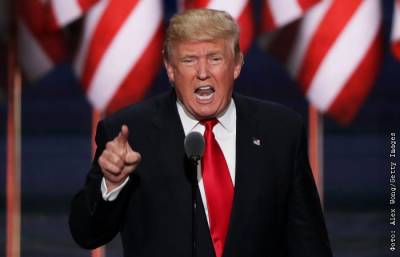 Дональд Трамп - Джо Байден - Трамп заявил, что США должны отобрать у талибов свое оружие или "разбомбить его к черту" - interfax.ru - Москва - США - Афганистан - Талибан