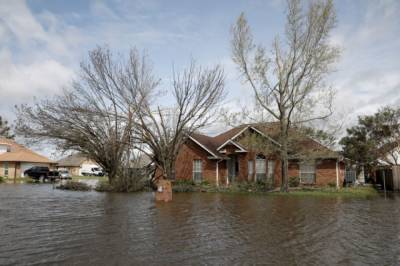 Джо Байден - В США жертвами урагана «Ида» стали два человека - aif.ru - USA - штат Луизиана - штат Миссисипи - Reuters