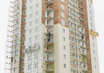 Цены на жилье впервые за год снизились в России - news.vse42.ru - Москва - Россия - Уфа - Челябинск - Пермь - Омск