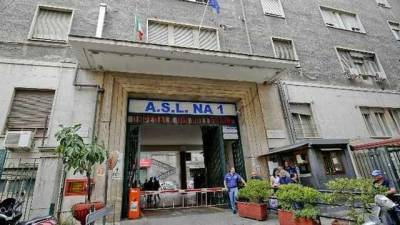Выпрыгнула из окна больницы: в Италии трагически погибла 34-летняя украинка - novostiua.news - Украина - Италия - Неаполь