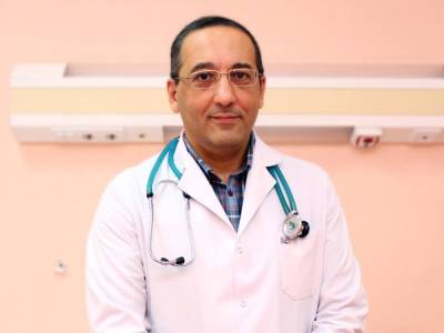 Эксперт Минздрава Гусейн Габулов: «Родителям следует заранее начать психологически и физически готовить ребенка к школе» - trend.az - Азербайджан